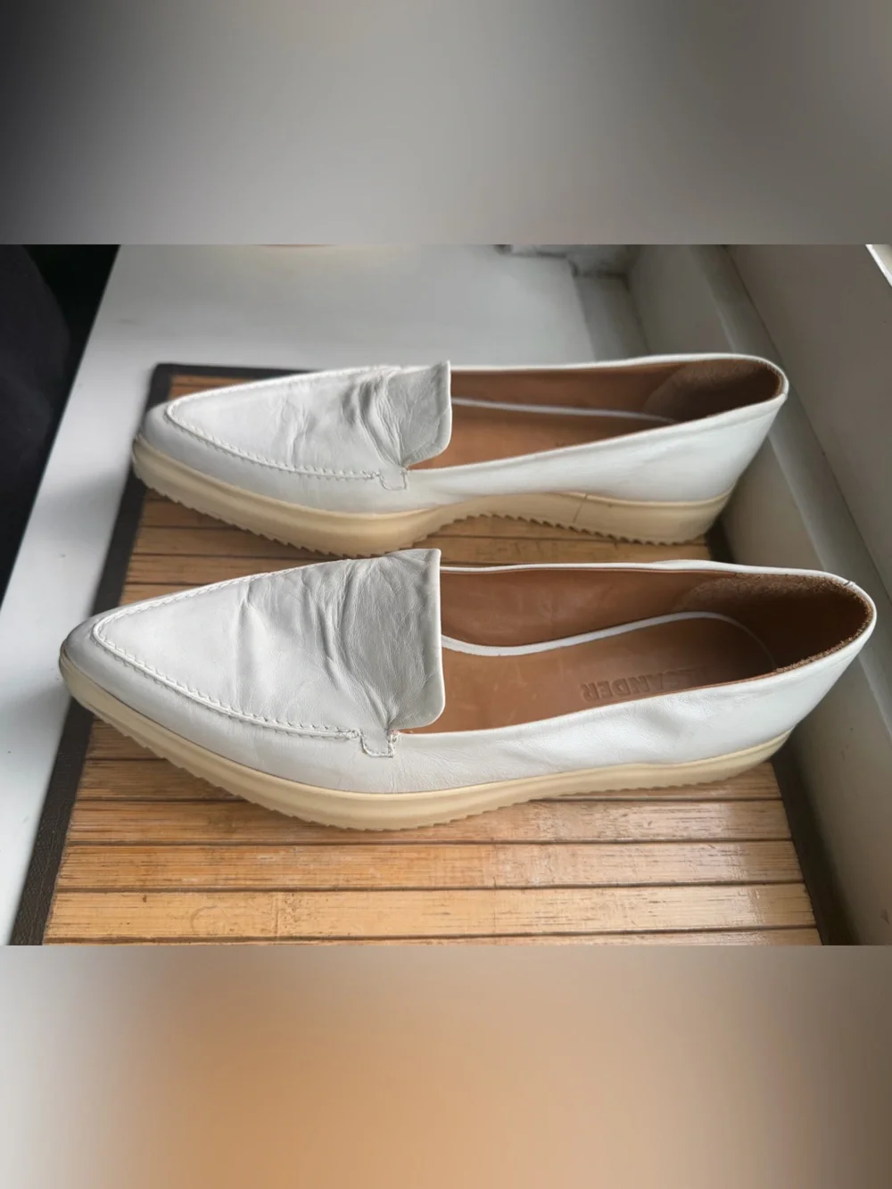 Jill Sander white crinkled leather shoes/loafers. Unisex(Mens 39/11 inch insole)